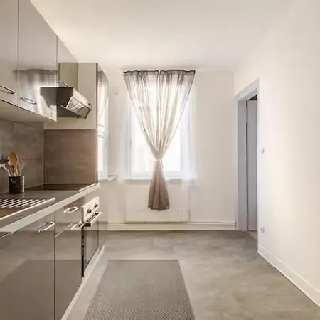 F3 Wabi-sabi ストラスブール