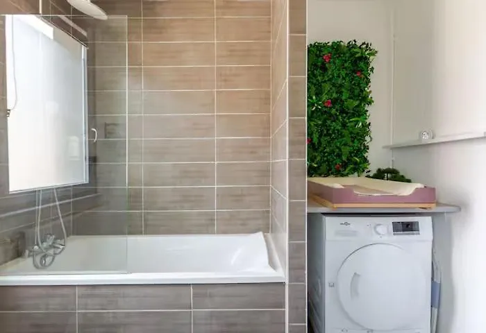 F3 Wabi-sabi アパート *